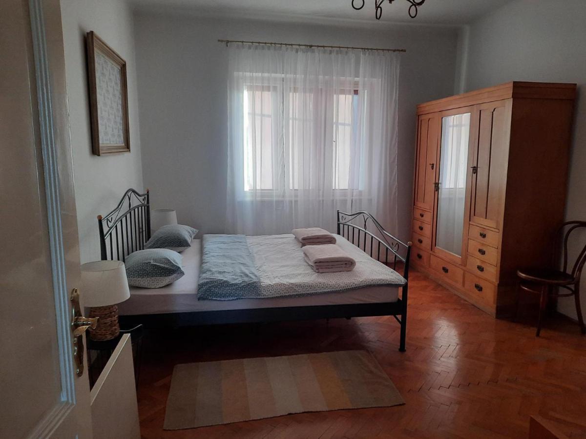 Apartman Soda Ogulin Kültér fotó