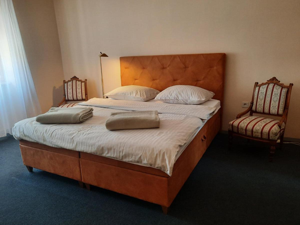Apartman Soda Ogulin Kültér fotó